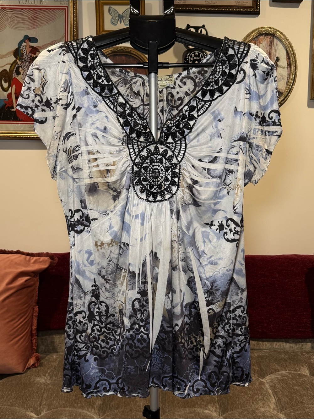 Women's Y2K Black and White Embroidered V-Neck Tunic Top